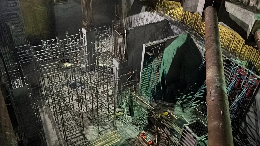 Due sospetti arrestati dopo crollo di scaffale a Beyoğlu: una morte e tre feriti