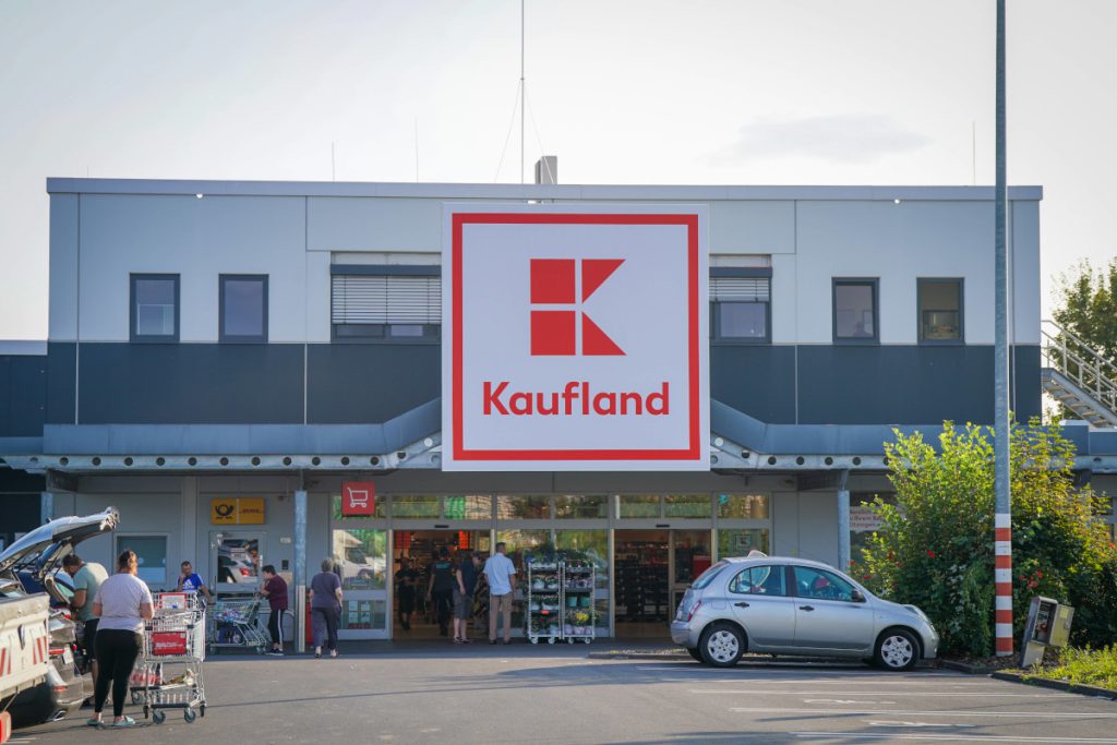 La Grande Richiesta al Supermercato Kaufland: Una Regola per Gestire la Frenesia degli Acquisti