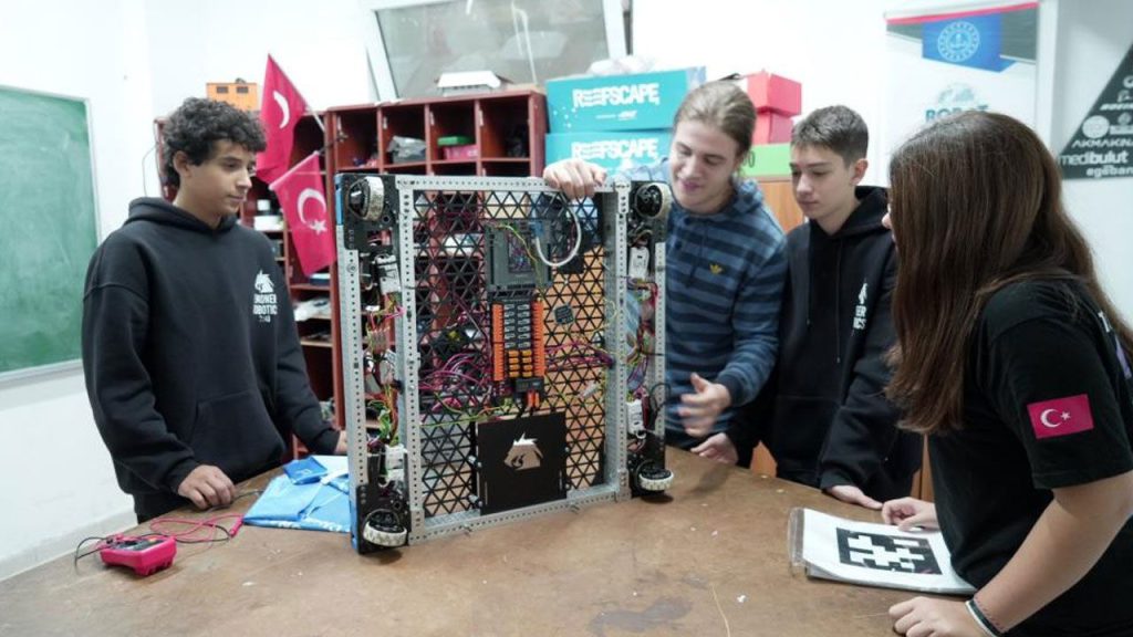 Studenti turchi vincono campionato mondiale di robotica con progetto sostenibile