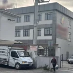 Quattordici studenti si ammalano dopo aver mangiato pollo nella mensa di scuola privata a Kocaeli