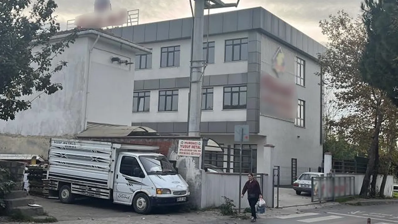Quattordici studenti si ammalano dopo aver mangiato pollo nella mensa di scuola privata a Kocaeli