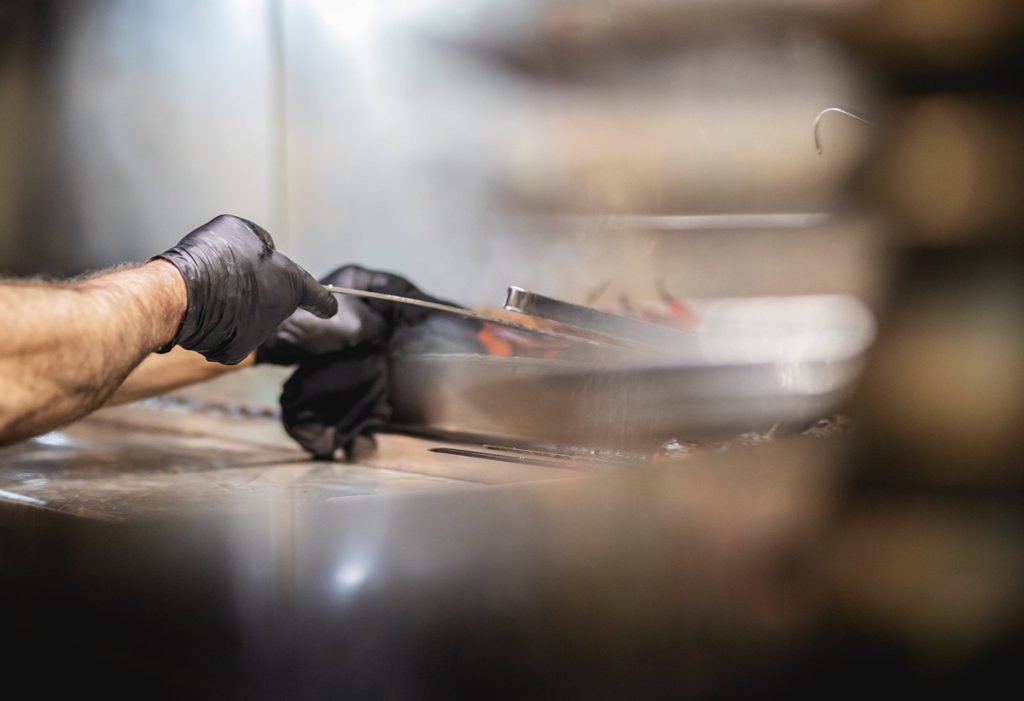 Marc lascia l&#039;appartamento durante il piatto principale di “Das perfekte Dinner”