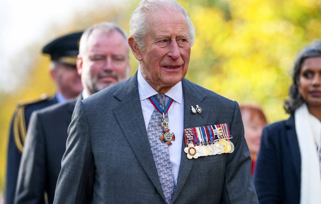 Il Re Carlo III Sostiene Economicamente il Principe Andrea Nonostante la Destituzione da Incarichi Ufficiali