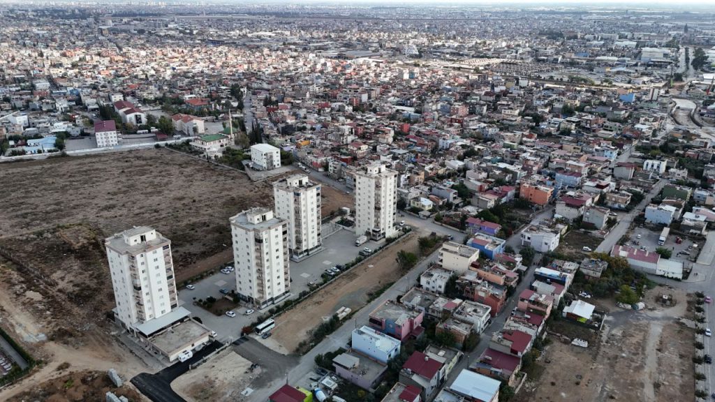 Terremoti in Turchia: prezzi immobiliari a Adana calati del 30% dopo disastro, esperti avvertono contro paura ingiustificata