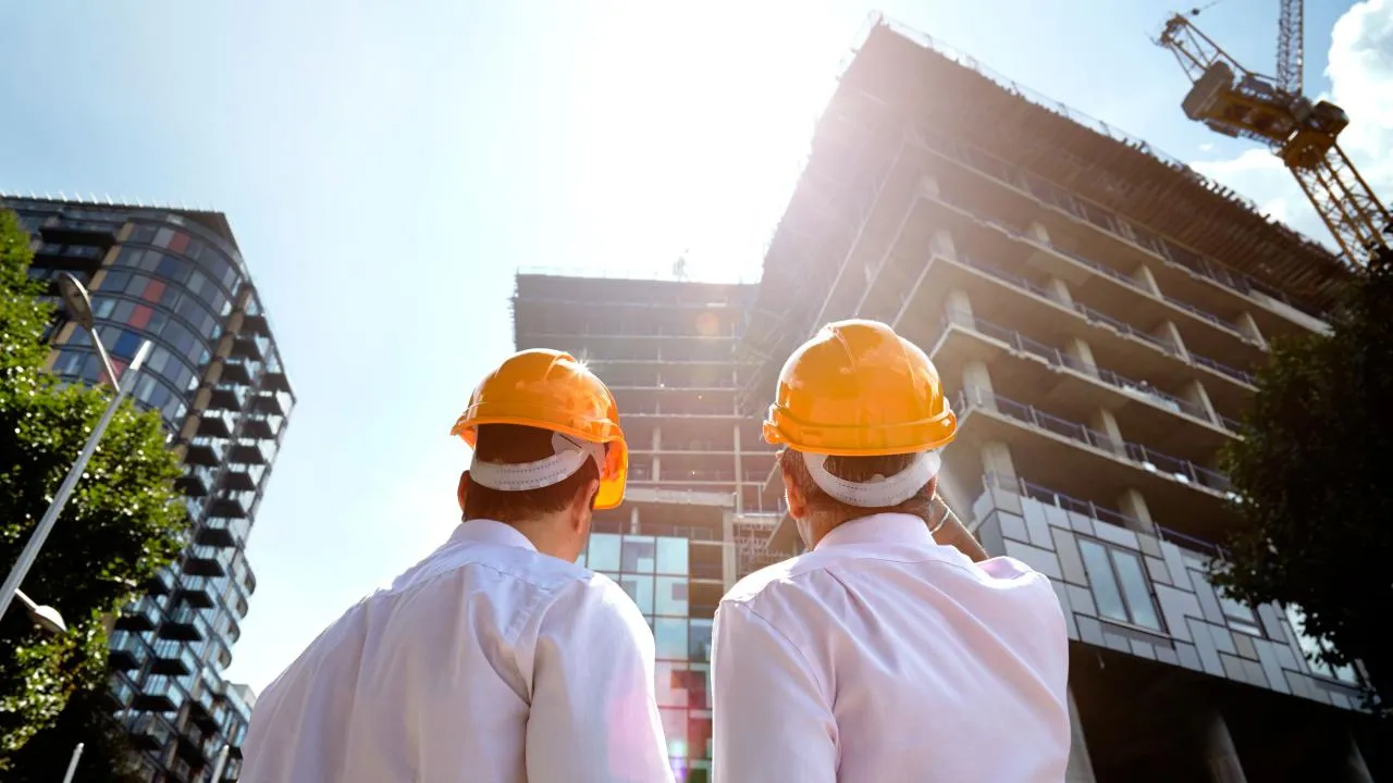 Abu Dhabi invita imprese turche a partecipare a 600 progetti di infrastrutture per 54 miliardi di dollari