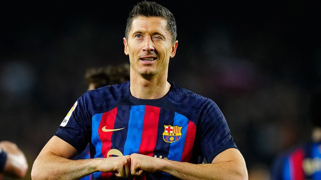 Il Futuro di Robert Lewandowski nel Calcio: Una Dichiarazione Misteriosa che Genera Curiosità e Speculazioni
