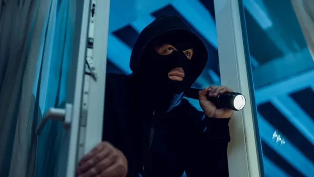 Furto di negozio di lusso a Roma il 19 ottobre, poco dopo il rapimento del Louvre