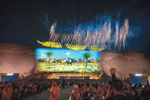 «موسم الدرعية» ينطلق بـ«عزّك وملفاك»