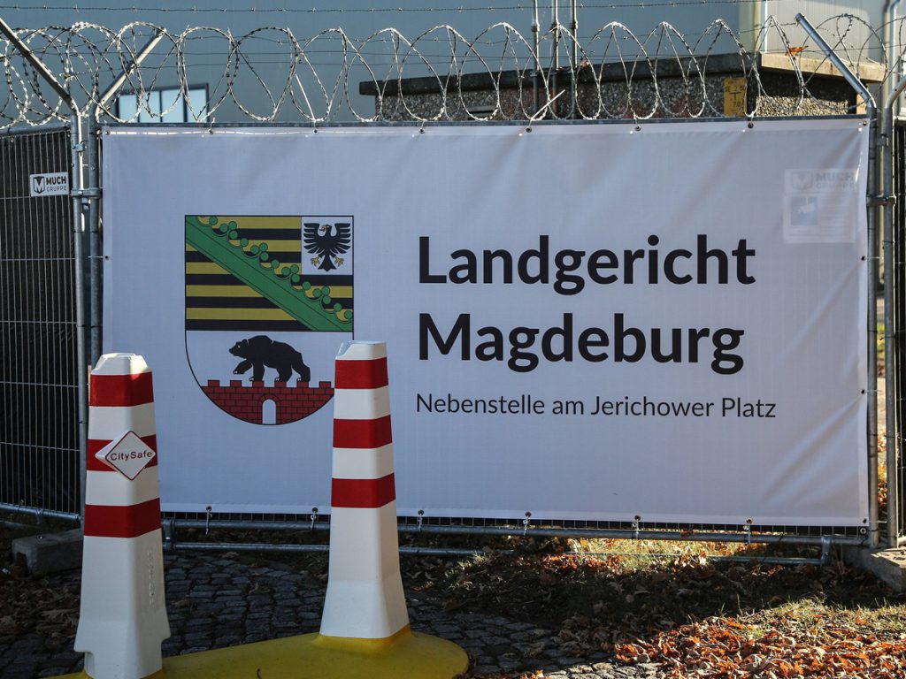 Processo a Magdeburg contro l&#039;uomo che ha guidato l&#039;auto sul mercato di Natale