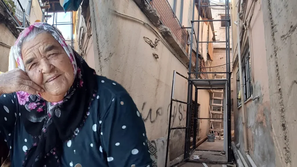 Incidente tragico a Mersin Tarsus: donna anziana muore nella caduta di un ascensore