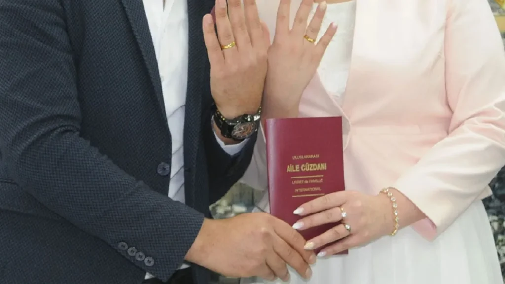 Matrimoni tardivi rendono più difficile avere figli