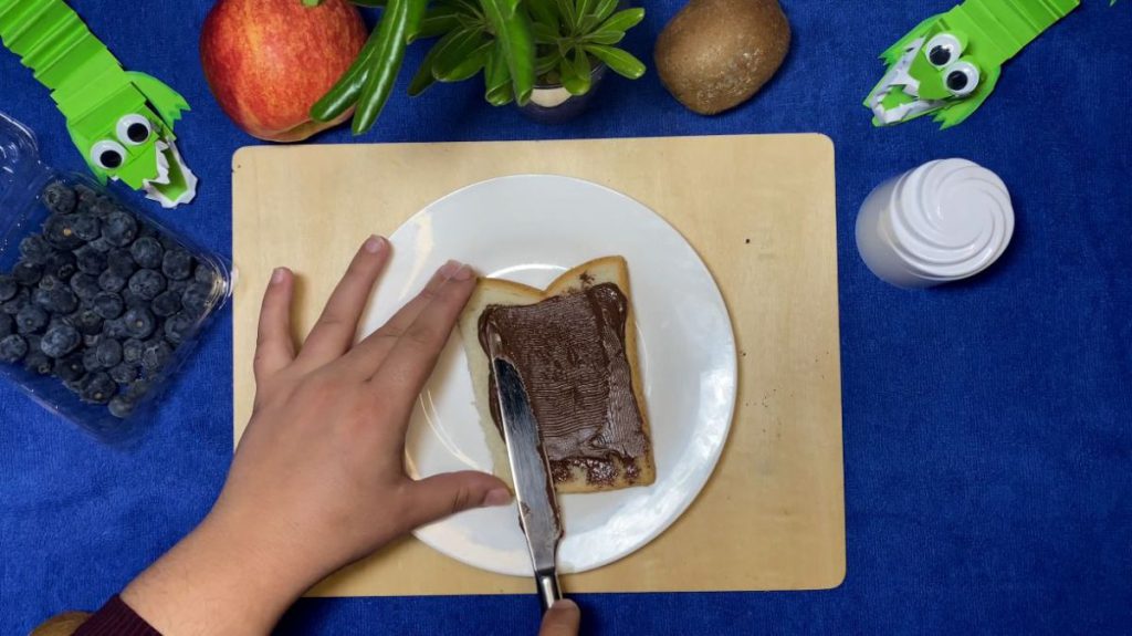 I fan della Nutella in allarme: cosa sta succedendo al loro spalmabile preferito? 

Introduzione
I fan della Nutella potrebbero avere difficoltà a digerire una notizia recente. Chi è abituato a iniziare la giornata con una fetta di pane spalmato di Nutella potrebbe dover mostrare una grande forza di volontà.

Approfondimento
La notizia in questione potrebbe essere un colpo per coloro che non possono iniziare la giornata senza la loro dose di Nutella. Tuttavia, non sono stati forniti ulteriori dettagli sulla natura di questa notizia.

Possibili Conseguenze
È possibile che i fan della Nutella debbano rivedere le loro abitudini alimentari o cercare alternative al loro amato spalmabile. Tuttavia, senza ulteriori informazioni, è difficile prevedere le conseguenze esatte.

Opinione
Non è chiaro come i fan della Nutella reagiranno a questa notizia. Alcuni potrebbero essere delusi, mentre altri potrebbero essere indifferenti. La mancanza di informazioni rende difficile esprimere un&#039;opinione precisa.

Analisi Critica dei Fatti
La notizia sembra essere più un avvertimento che un fatto concreto. Senza ulteriori dettagli, è difficile analizzare la situazione in modo critico. È importante attendere ulteriori informazioni per comprendere appieno la portata della notizia.

Relazioni con altri fatti
Non ci sono informazioni sufficienti per stabilire una connessione tra questa notizia e altri eventi o fatti. La mancanza di contesto rende difficile tracciare relazioni significative.

Contesto storico
La Nutella è un prodotto molto popolare da molti anni, con una base di fan fedeli in tutto il mondo. Tuttavia, senza ulteriori informazioni, è difficile collocare questa notizia in un contesto storico più ampio.

Fonti
La fonte di questa notizia è RSS Fonte. Per ulteriori informazioni, si consiglia di visitare il sito web della fonte originale.