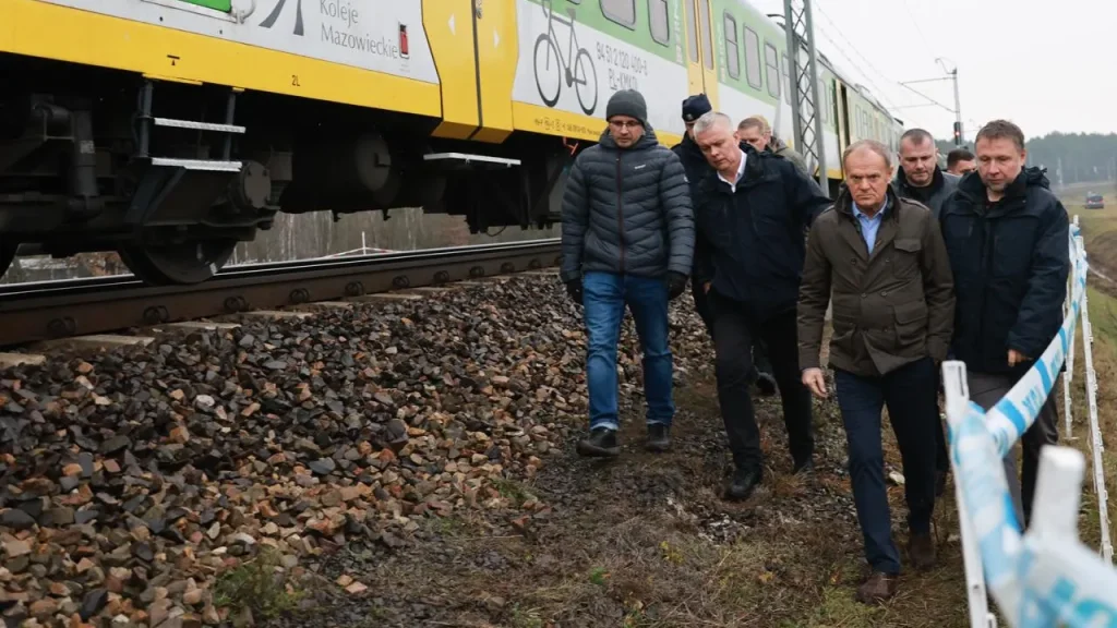 Polonia accusa la Russia per l’attacco a una ferrovia