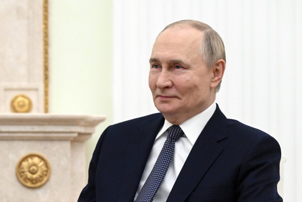 I video inscenati di Putin: una strategia di comunicazione per controllare l&#039;immagine pubblica del leader russo