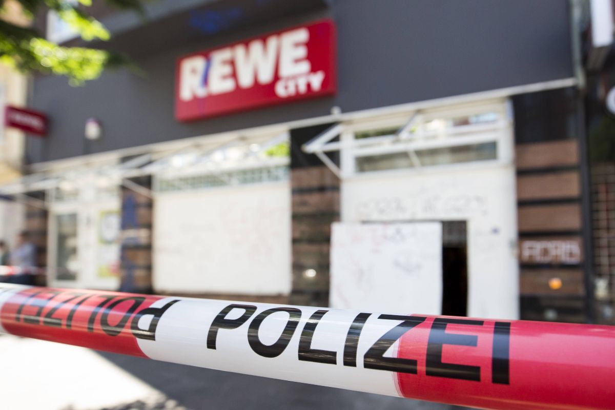 Aumento dei furti nei negozi Rewe, soprattutto nel quartiere Nobel di Amburgo