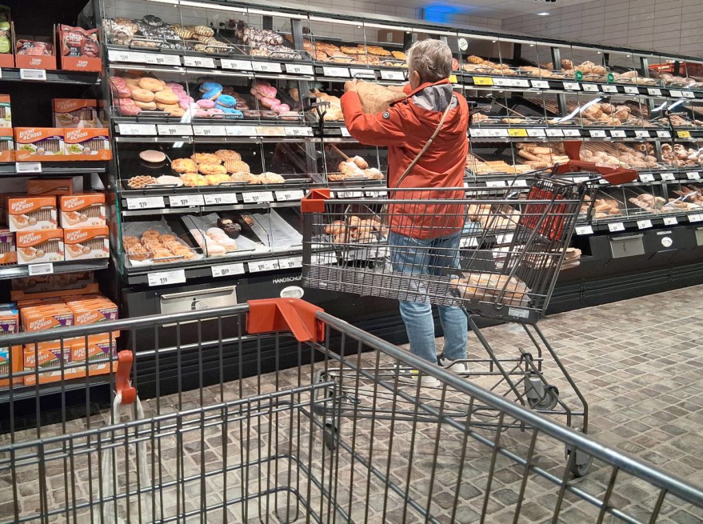 Igiene dei prodotti da forno nei supermercati: una questione di salute pubblica