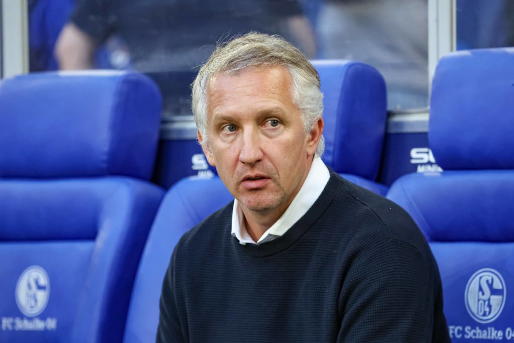 Decisione Cruciale per il Schalke: I Tifosi in Attesa con Ansia