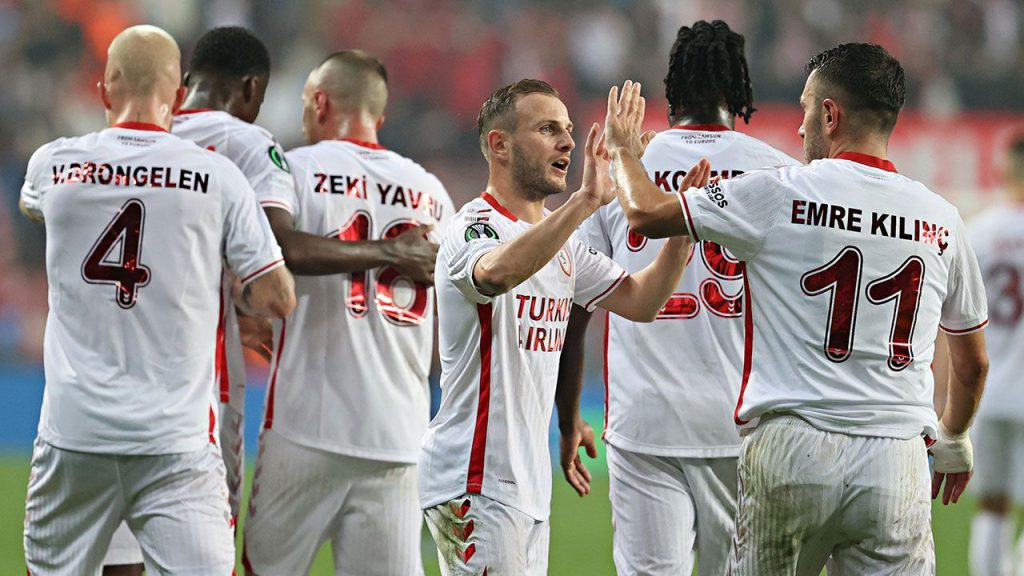 La Samsunspor Conquista la Vetta della Classifica nella UEFA Konferans Ligi con una Straordinaria Vittoria sulla Hamrun Spartans