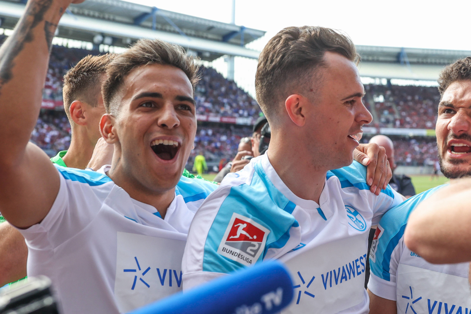 Declino improvviso: la carriera di un ex giocatore del Schalke in caduta libera dopo il successo del 2022