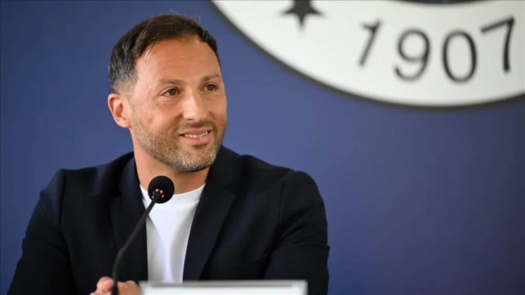 Domenico Tedesco: la passione dei tifosi di Fenerbahçe è enorme, un campionato in Turchia sarebbe straordinario
