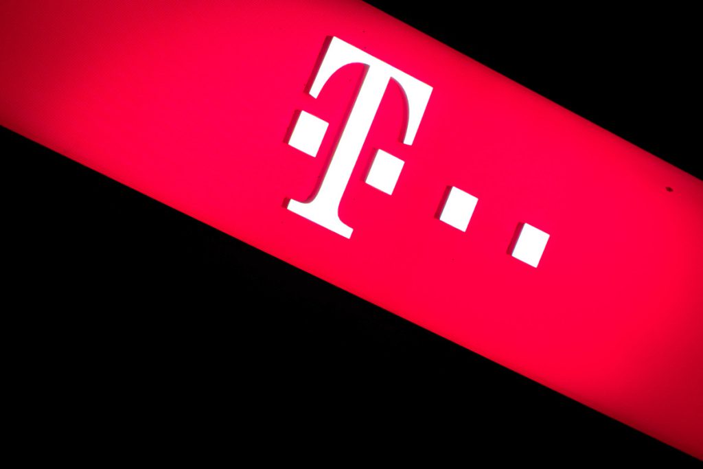 Aumento dei prezzi per i clienti della Telekom: cosa cambia da novembre e quali saranno le conseguenze