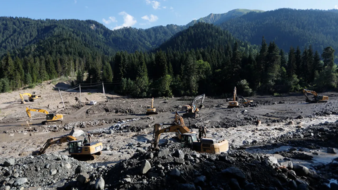 Crollo del terreno in Georgia uccide quattro lavoratori