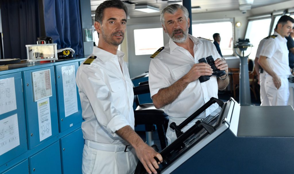 Il Capitano del Traumschiff Denuncia le Basse Paghe degli Attori: Una Chiamata alla Trasparenza e all&#039;Equità nel Settore dell&#039;Intrattenimento