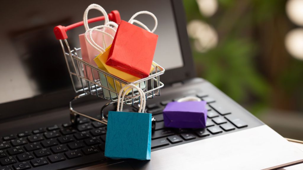 I consumatori turchi spendono di più dei loro omologhi europei durante le offerte di novembre, con una spesa media di 320 euro contro i 268 euro in Europa