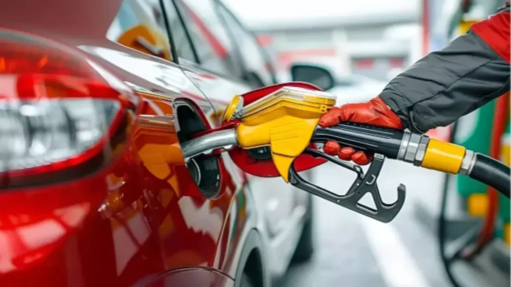 Fine della corsa dei prezzi del carburante: il diesel è notevolmente più economico